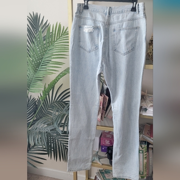 NWOT Pink Lily Boutique - Light Blue Distressed Straight Leg Jeans - Size 30 - Picture 5 of 6